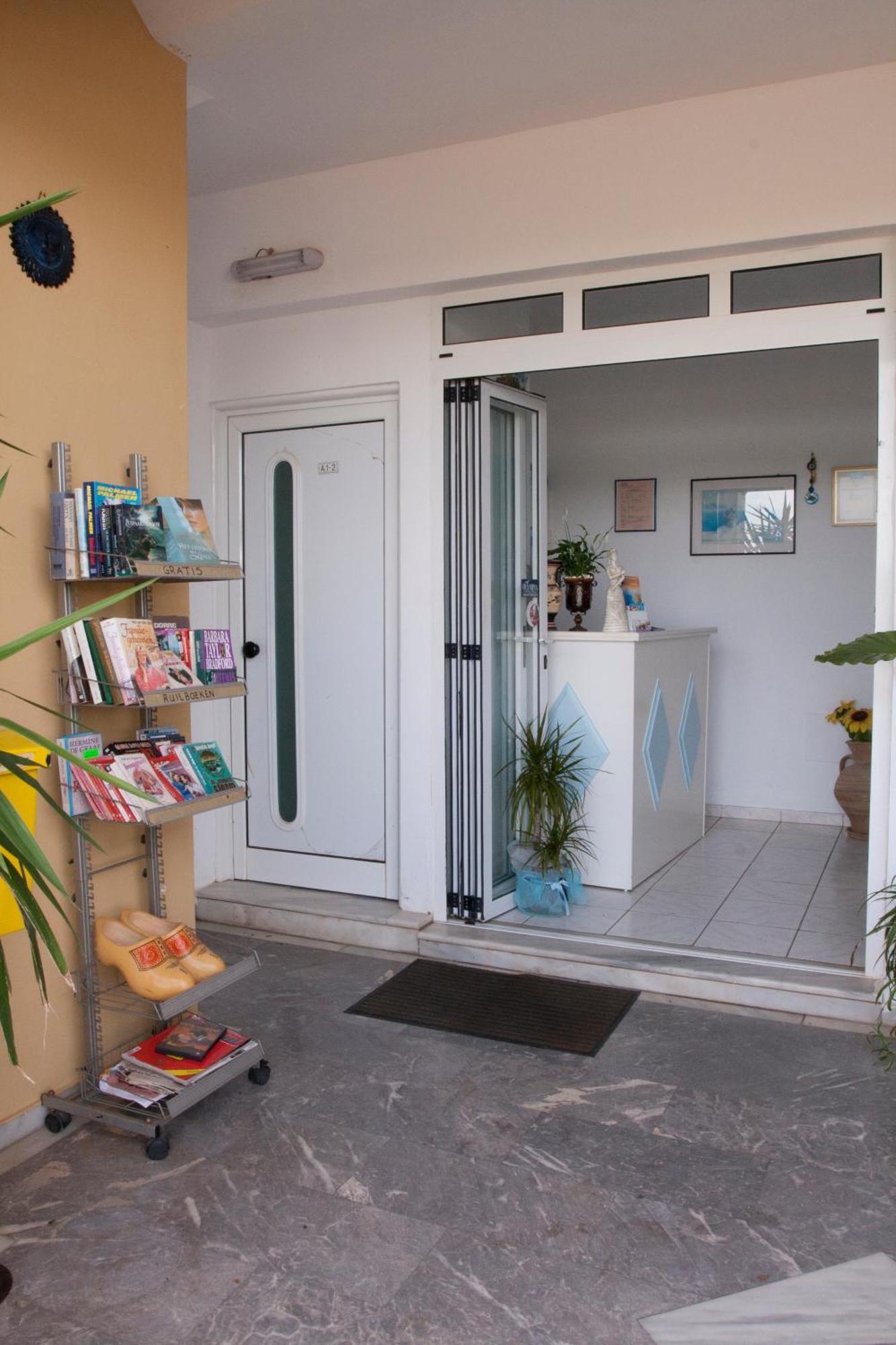 Malia Star Apartments Exterior photo
